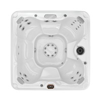 Edison® Hot Tub in St. Louis